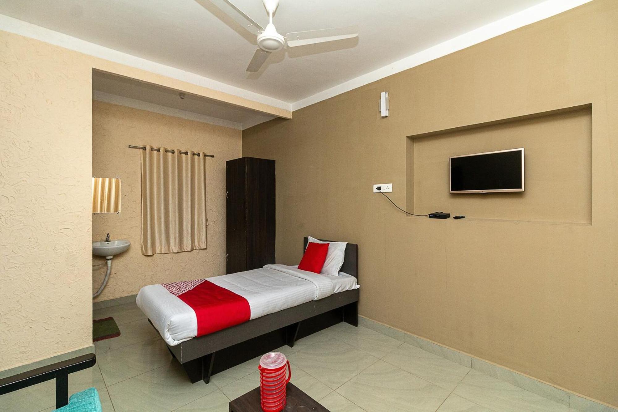 Oyo Green Hills Villa Кутталам Екстер'єр фото
